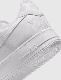 Nike KOBE AIR FORCE 1 LOW "WHITE" -A Ma Maniéré Clothing Shop AF1XKOBETRPLWHT 3