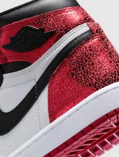 WOMEN'S AIR JORDAN 1 HI OG "VARSITY RED" -A Ma Maniéré Clothing Shop AJ1HIVARSITYREDWMNS 3