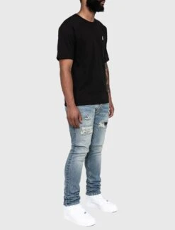 REPAIRED DENIM -A Ma Maniéré Clothing Shop AMM 01 REPAIREDDENIM IND 3 bcf4d7a4 b052 4757 8025 0e782575fec3