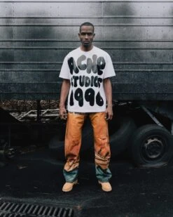 Acne Studios AIRBRUSH T-SHIRT -A Ma Maniéré Clothing Shop Layer0 6949f8b1 34f7 41e2 be2b 1109d023da64